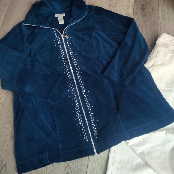 Catherines Jackets & Blazers - Velour Catherine's OX 14/16W Blue Beaded front zip Jacket. Excellent condition